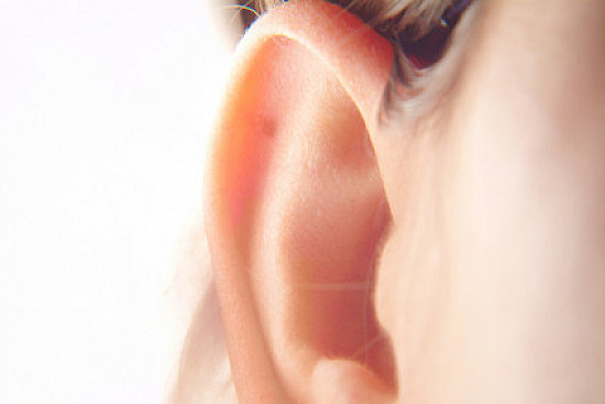 Are you missing early warning signs of hearing loss? featured image